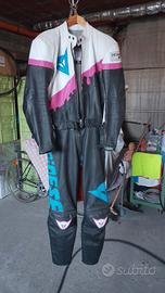 tuta dainese moto