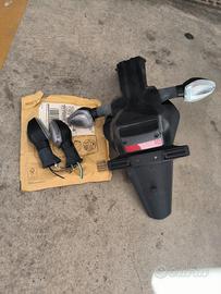 portatarga originale suzuki gsx s 750 + frecce