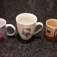 3 Tazze Mug, Hello Kitty, Peppa Pig e Citta' Praga