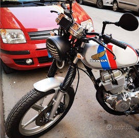 Honda CB 250 two fifty cafè racer