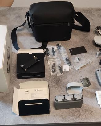 DJI Mini 2 Fly More Combo + accessori