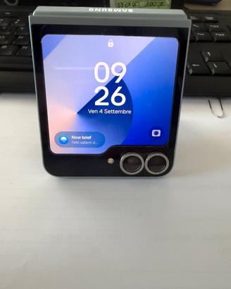 Smartphone samsung galazy zflip 6 azzurro