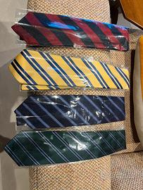 cravatte di vario tipo