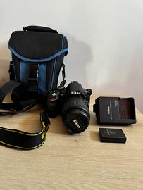 Fotocamera Nikon D3200 + obiettivo 18-55 mm