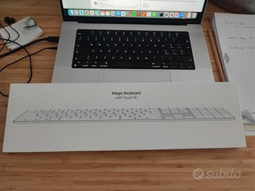 tastiera Apple con touch id e testierino