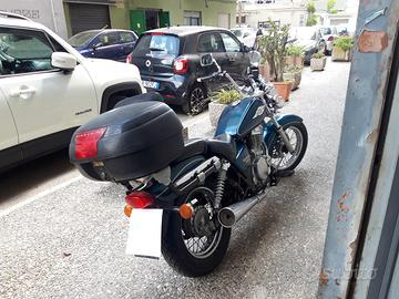 Suzuki GZ Marauder 250 - 1999