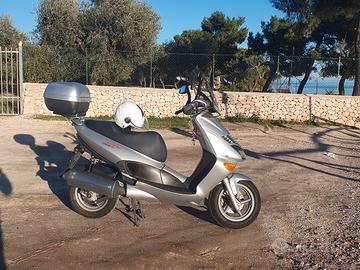 Aprilia Leonardo 125 