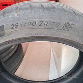 Gomme michelin 255/40 r20