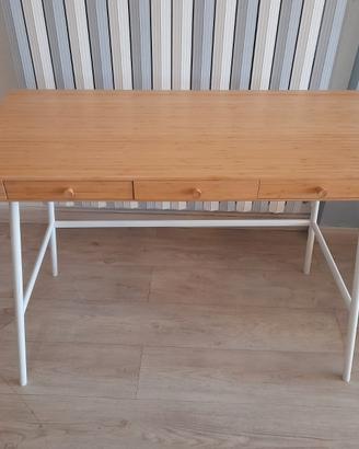 Scrivania Ikea. Lillasen 