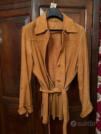 Giacca in pelle scamosciata chiusura bottoni e cin
