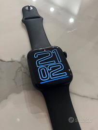 Apple Watch SE 3ª generazione – Batteria 100%