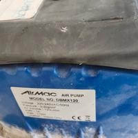 Pompa a membrana lineare