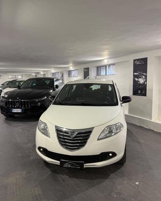 Lancia Ypsilon 0.9 TwinAir 85 CV 5 porte Metano Ec