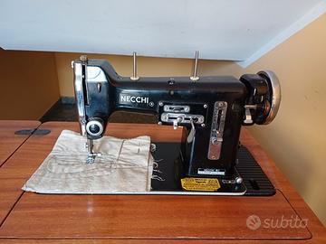 Macchina da cucire Necchi 267 originale anni 60