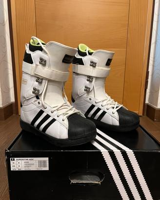Scarponi snowboard adidas superstar adv