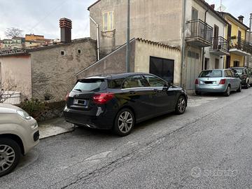 auto mercedes A180d