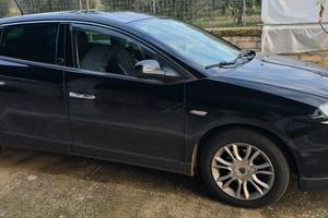 Lancia Delta 1.6 2012