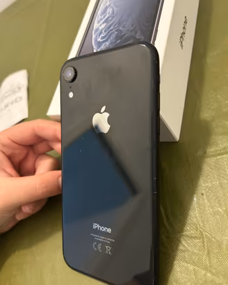 iPhone XR 64GB