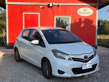 Toyota Yaris 1.4 D-4D 5 porte Lounge