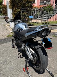 SUZUKI GSR 600 011