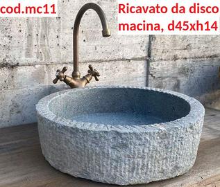 Lavabo lavandino ricavato dal disco macino antico