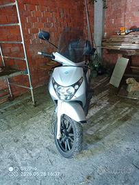 Piaggio Beverly 250