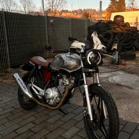 Custom / café racer YBR 125