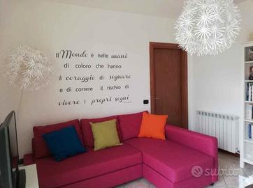 divano letto con chaise longue