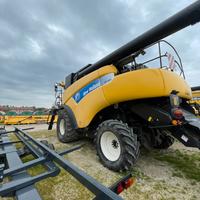 Mietitrebbia new holland CR960 con barra da 7 metr