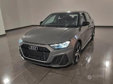 Audi A1 SPB 30 TFSI S tronic line edition KM 0