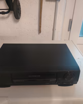 Videoregistratore VHS JVC HR J-458 funzionante