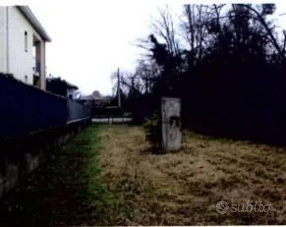 Immobile in asta di 1280 m² a Gallarate - Vista 3