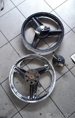 Motron GTO 50 : forcella cerchio parafango