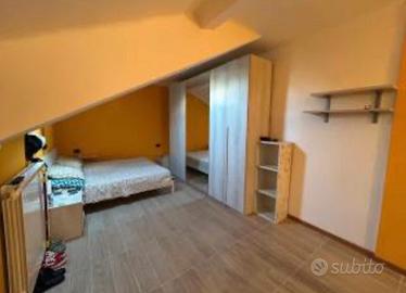 Camera da letto matrimoniale completa