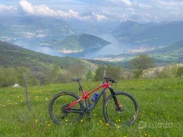 Megamo Track 10 Carbon 29” 2023 M Fox DT Swiss GX