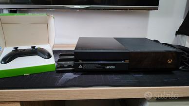 XBOX One 500Gb + Controller