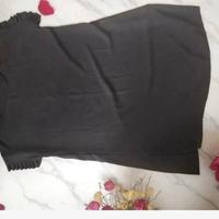 Abito elegante con dettagli arricciati