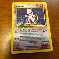 Mewtwo pokemon prima serie