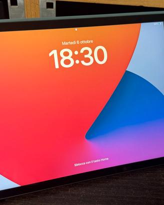 iPad 8ª Generazione 32GB - Come Nuovo + Cover