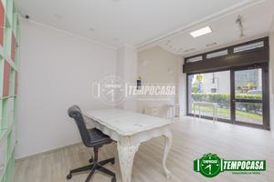 Negozio a Milano Via Gallarate 1 locali