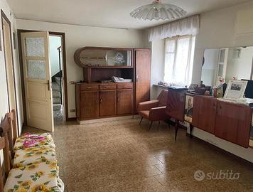 Trilocale di 140 mq su 2 livelli con taverna