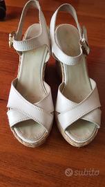 Sandalo Geox con zeppa