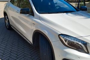 Mercedes gla 220 premium 