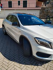 Mercedes gla 220 premium 