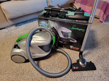 Aspirapolvere senza sacco Polti aspira liquidi