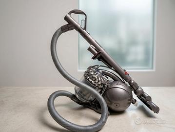 Aspirapolvere Dyson a traino + Accessori
