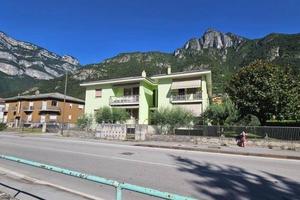 Immobile in asta di 156 m² con 4 locali e box auto