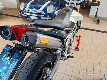 Aprilia Dorsoduro 750.