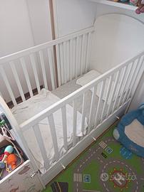 Lettino Ikea con accessori