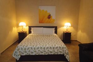 Camera con bagno e appartamento Noto